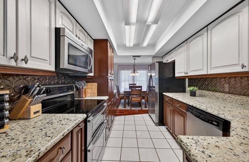 Tavares House | Private dock, fire pit, waterfront on Lake Dora walkable to downtown Tavares!