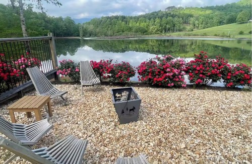 Hiawassee House | Private Heated Pool! @ The House on the Cove