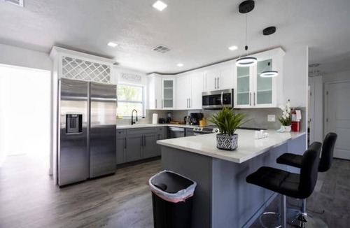 Harbor Bluffs House | Private Heated Saltwater Pool & SPA 3-Bdrm Home in Harbor Bluffs