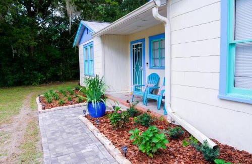 Ocala House | Private Home in Ocala with Fenced Yard, Piano, Central Location, Pets Welcome
