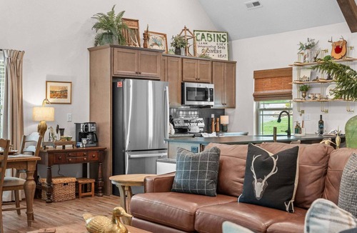 Branson Cabin | Private Hot Tub Cabin Near Table Rock with Free Tickets & Indoor/Outdoor Community Pools