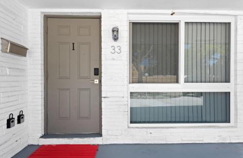 Deerfield Beach Apartment | Private house wpool patio