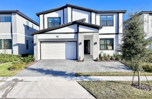 Florida Central Atlantic Coast House | Private Jacuzzi, Pool, BBQ, Summer Kitchen, Themed rooms, PS5 & Free Club access
