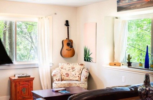 San Marcos House | Private Micro-Farm Resort | Boutique Cabins, Pool & Tubs | Sleeps 14