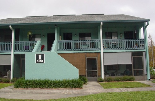 Lutz Condo | Private nudist resort! New AC & sectional. rent 3 get 1 free. Spring specials