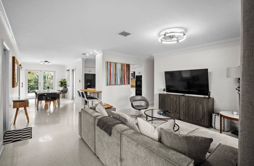 Fort Lauderdale House | Private Oasis with Pool and Tiki Hut