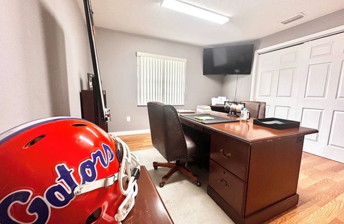 Fort King District House | Private Office Rental - Ocala - Meetings, Content, Teams