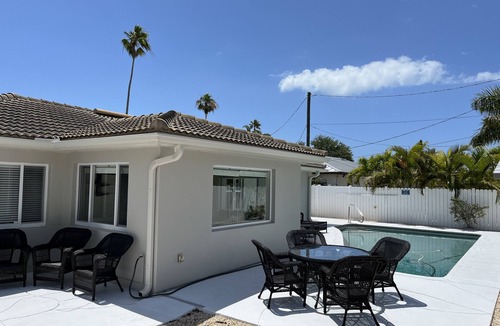 St. Pete Beach House | Private Pool, 5min walk to beach, Peaceful, beautiful neighborhood