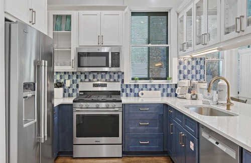 Frangista Beach House | Private Pool | Balconies | Wet Bar | Views