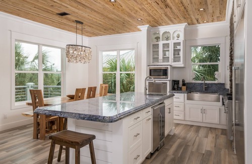 Crystal Beach House | Private Pool - Custom Home -45 Sec Walk To The Beach!
