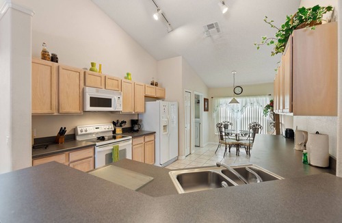 Eagle Pointe South Villa | Private Pool on this Peaceful Community