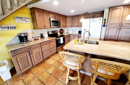 Key Colony Beach House | Private pool, sleeps 7, 5min access to Ocean, 37.5ft dock, shelter bay view
