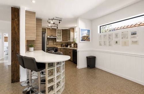 Royal Poinciana House | Private Pool Sleeps 8 Near Beach, Downtown Hollywood, Stadium Events & FLL