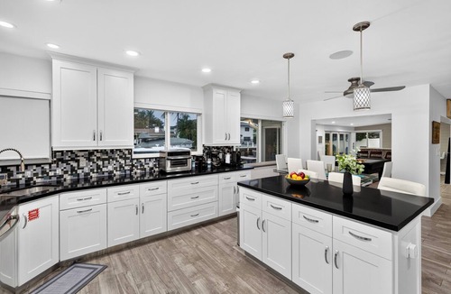 Bel Air House | Private Pool + Tiki Lounge + Al Fresco Dining | Canal Front | Coral Current