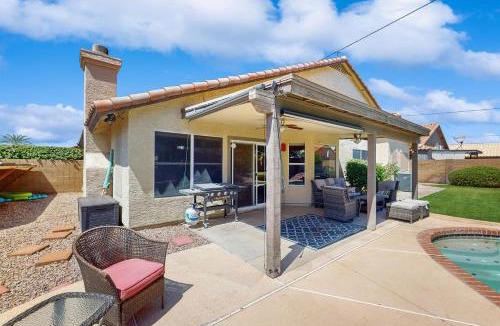 Avondale House | Private Pool, Yard & Pool Table! 'Avondale Abode'