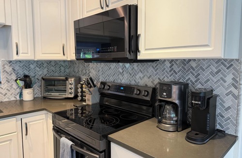 Deerfield Beach House | Private Resort Oasis, Heated Pool, Spa, Gym+Game Room