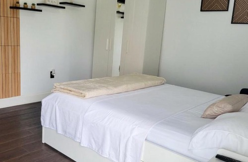 Pebble Point House | Private Suite Independent Entrance, All Amenities