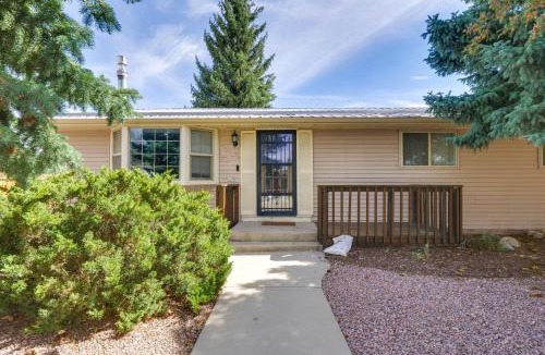 Buena Vista House | Private Yard, Walk to River: Buena Vista Retreat!