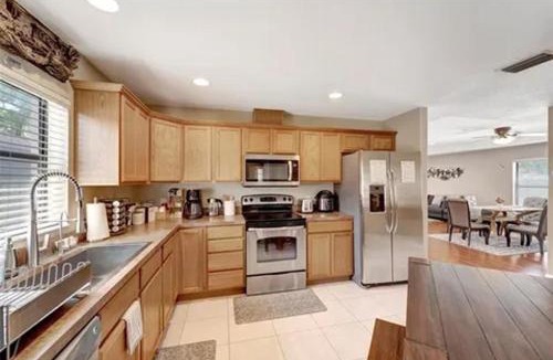 Fruitville Apartment | Professional Stay