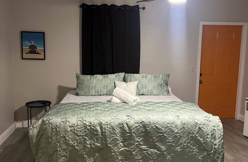 Northwest Orlando House | PROMO NOW: City and Stadium Sanctuary Vibes