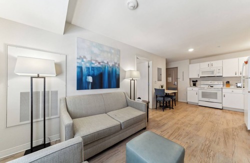Far North Central Apartment | Properties by Preston I Stylish 1Bed I Gym