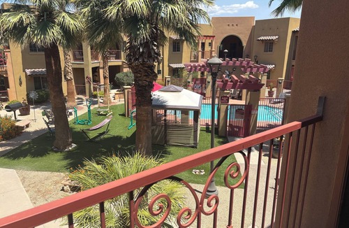 Mesilla Park Condo | Quaint and Spacious 1bed/1bath with Balcony Overlooking the Courtyard