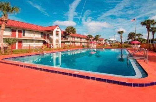 Haines City Apartment | Queen Bed Non Smoking|Dundee
