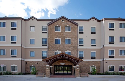 West San Antonio Apartment | Queen Studio Suite w/Free Daily Breakfast