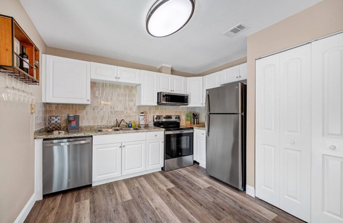Plantation Estates House | Quiet 3BR Home Near Orlando + Beaches! Fast WiFi!