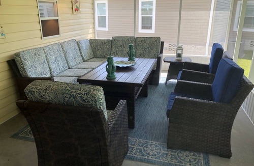 Haines City House | Quiet and cozy 55 plus community .