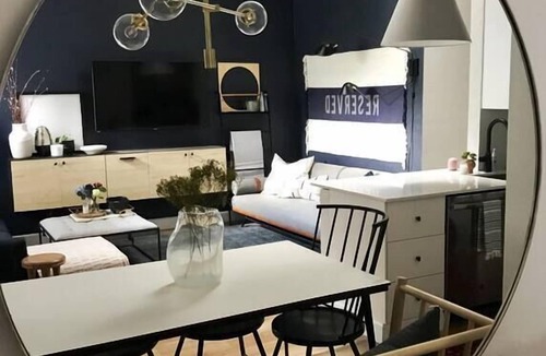 Gainesville House | Quiet, convenient & Modern Haven