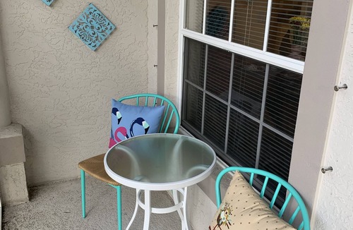 North Port House | Quiet, Cozy, Bungalow with a Pool. Near Venice Beach and Warm Mineral Springs