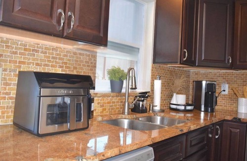 Sarasota Springs House | Quiet Family Home w/Pool Near Pinecraft
