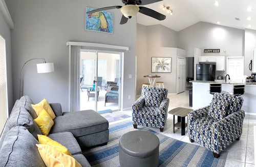 Thousand Oaks House | Quiet Sun Villa. Close to Disney, Universal, Golf Courses. Private Heated Pool!