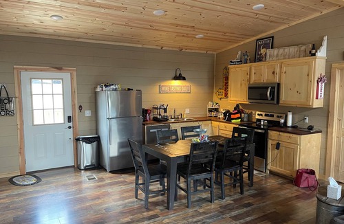 Daisy House | "QUITTIN TIME" New Beautiful Cozy House in Daisy on Lake Greeson!