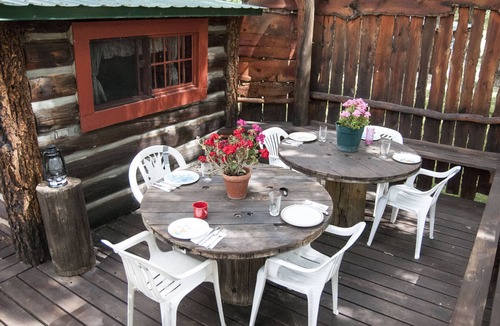 Nathrop Cabin | Rabbit Den of Bunnylane Cabins "Pay it Forward"