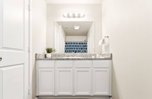Lubbock House | RaiderBNB- Centrally Located! NEAR TTU w/ Garage Parking