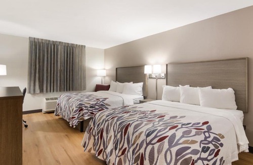 Harlandale Hotel | Red Roof Inn San Antonio - South Park