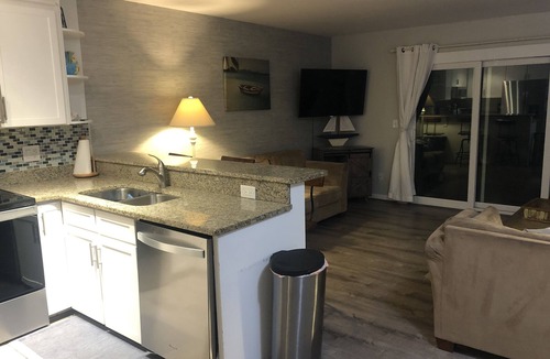 North Carolina Coast Condo | Relax Oceanfront at our 2-bedroom Oceanfront condo in Carolina Beach