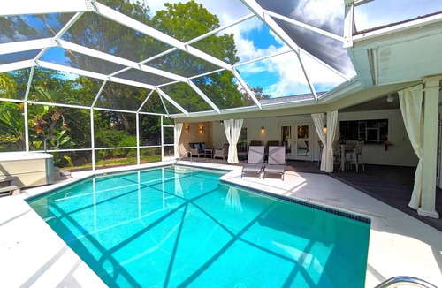 North Naples House | Relax on 1 acre in Heart of Naples, Privacy, Gym, Pool, Hot Tub, Fireplace