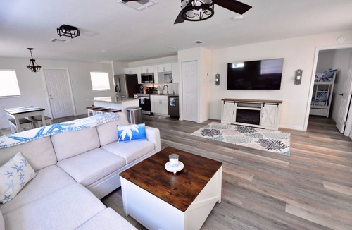 Spring Hill House | Relax & Unwind at NEWLY Remodeled Triple Palms on Hernando Beach