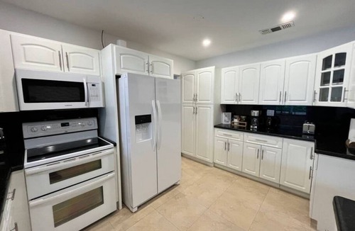 Westchester House | Relaxation Haven -Pool-BBQ-Fit12