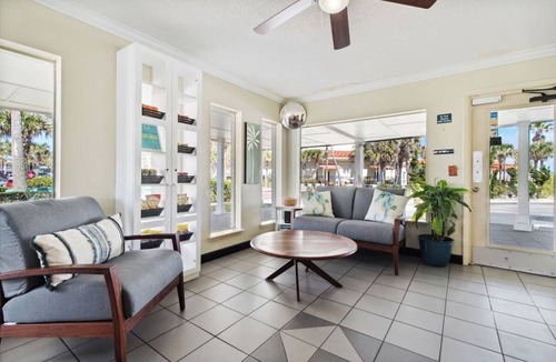 Neptune Beach Hotel | Relaxing Airy Beach Retreat, Perfect for a Peaceful Getaway Escape, Pet Friendly