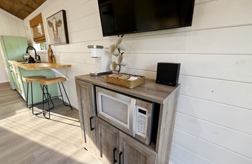 Lake City Cabin | Relaxing and Fully Equipped Cabin in Lake City, Florida, near Ichetucknee Springs State Park