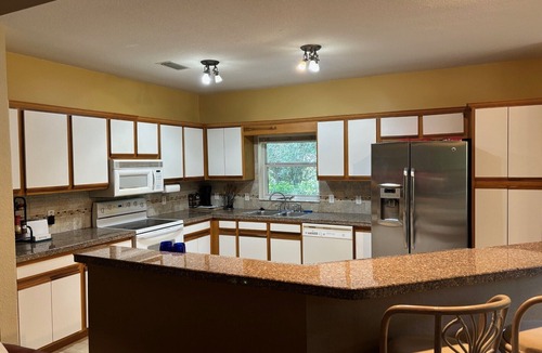 Dunnellon House | Relaxing home in adult walkable community, next to Rainbow Springs State Park!