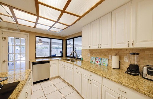 Greater Northdale House | Relaxing Tampa Abode w/Screened Lanai & Pool