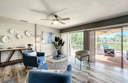 Ridge Wood Heights House | Relaxing Vacation Home on Water Next To Siesta Key