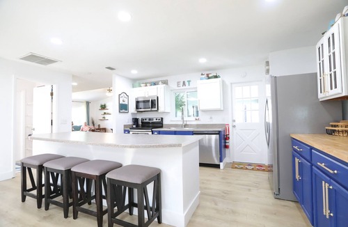 Palm Harbor House | Relaxing/Waterfront/Dog friendly/Intracoastal access - 10 min from the beach