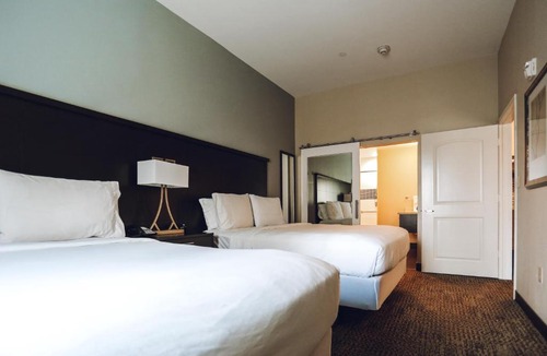 Chinatown Hotel | Relux at Westchase