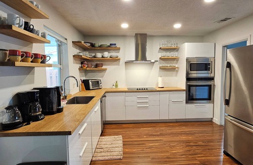 Hallandale Beach House | Remodeled Modern Home, 6-min-2-Beach, Sleep 16, +FREE Watersports & Rental Cars!